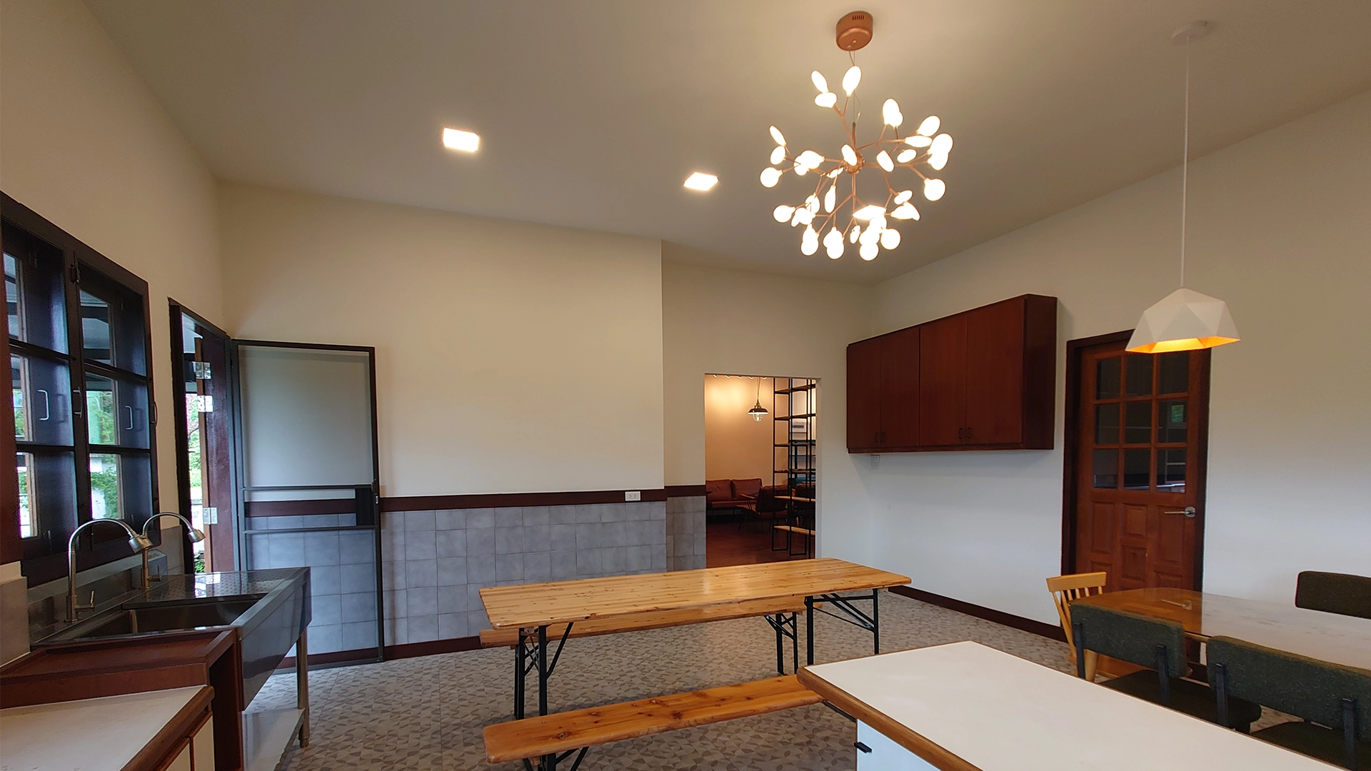 Don Kaeo Renovation –  <br>The Seamless Life Reimagined (Revised Edition)